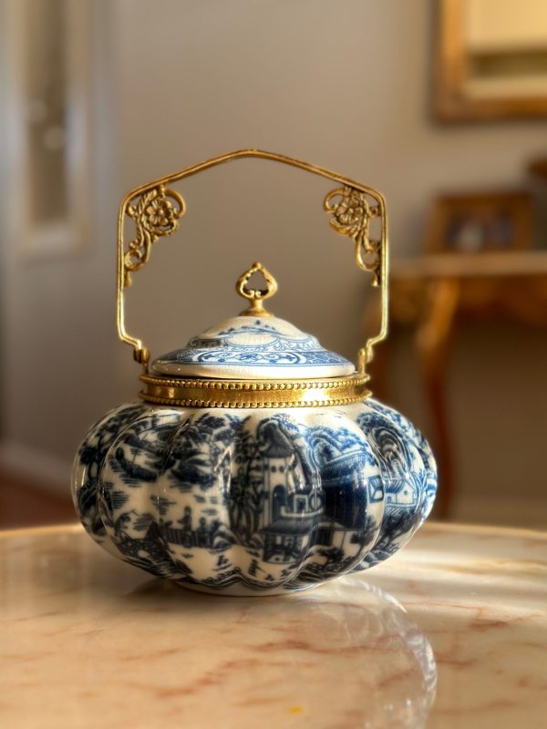 Porcelaine Jar with Brass Handle